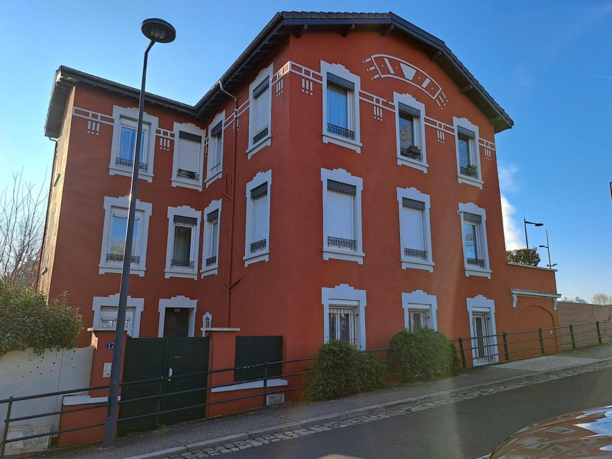 Studio Cosy Entierement Renove A Deux Pas De Lyon Fontaines-sur-Saone エクステリア 写真