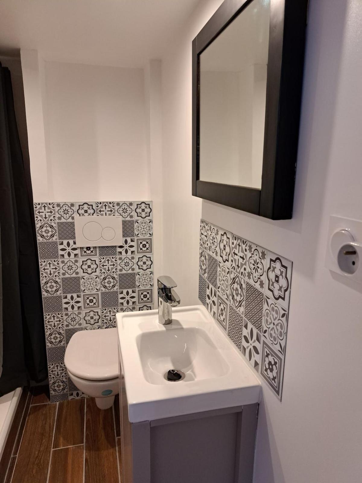 Studio Cosy Entierement Renove A Deux Pas De Lyon Fontaines-sur-Saone エクステリア 写真